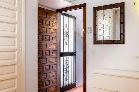 Bonito Con Preciosas Vistas Y Piscina Apartman